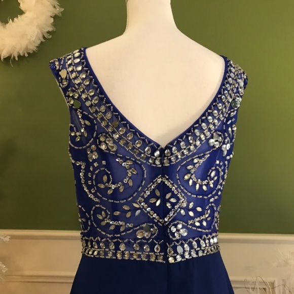 Formal evening Prom gown - Picture 4 of 7